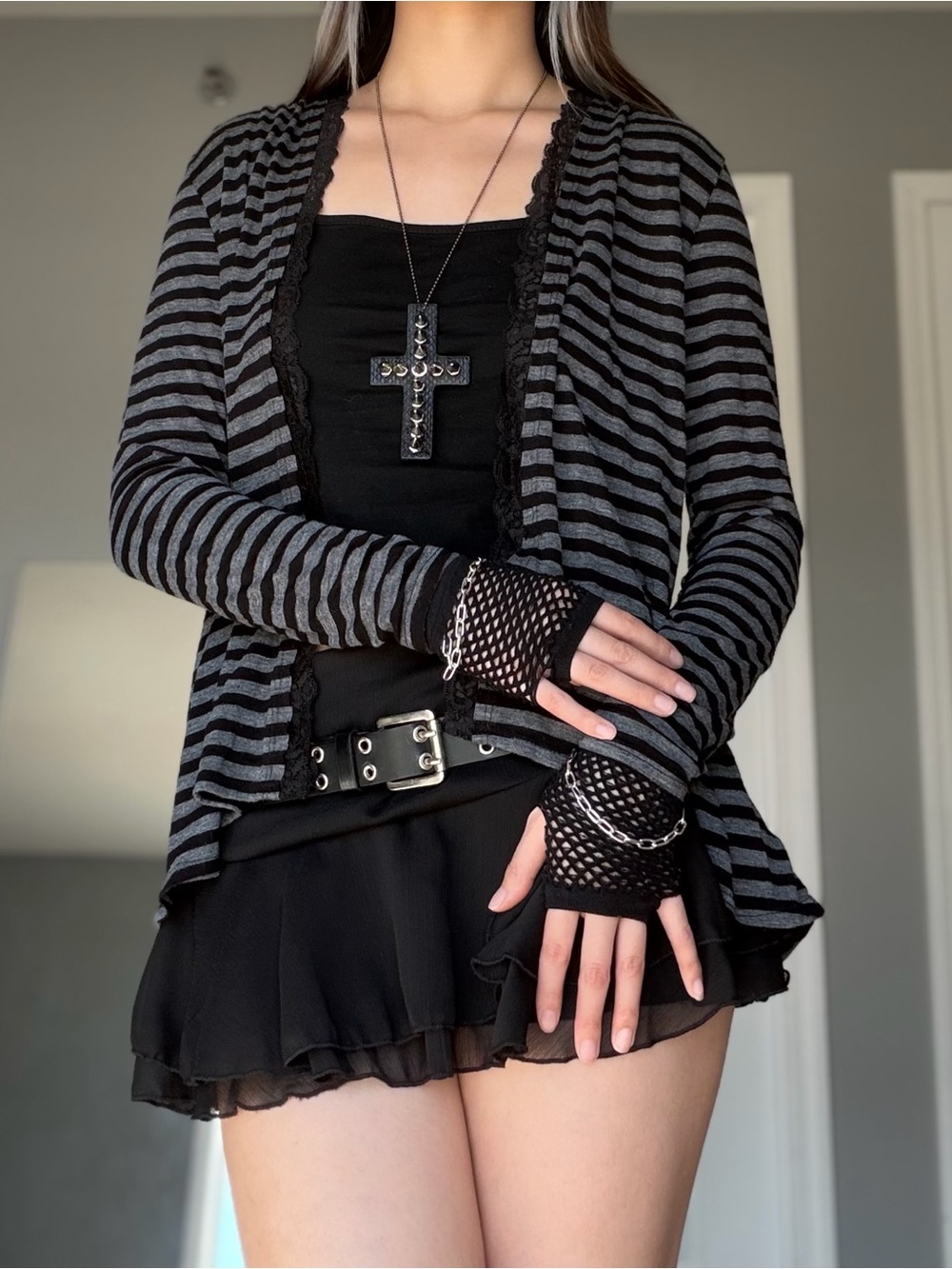 Y2K Mall Goth Black & Gray Striped Open Front Lace Trim Cardigan (Women’s M)